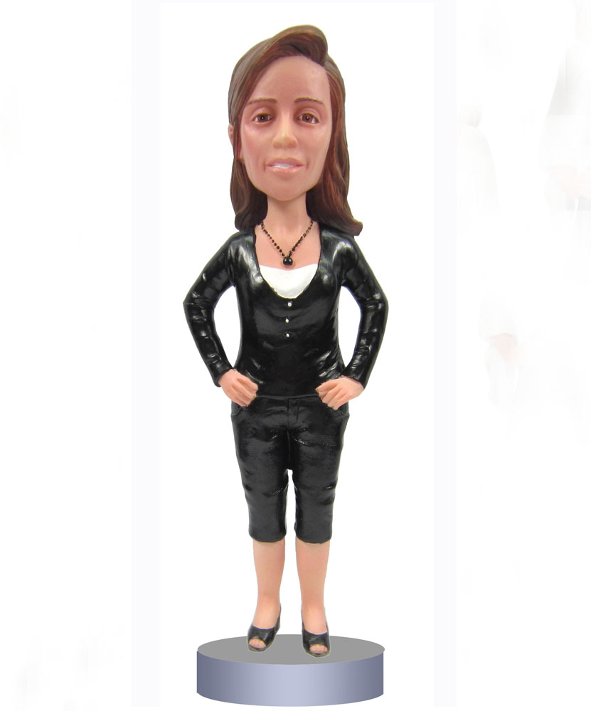 Create Bobblehead in Black Top and Bottom