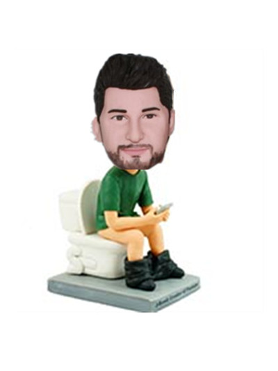 personalised funny shiting and playing mobile phone bobblehead