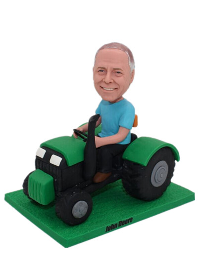 Man dring in his car customized bobblehead