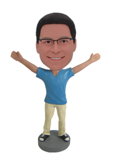Giving a hug Man custom bobble head dolls