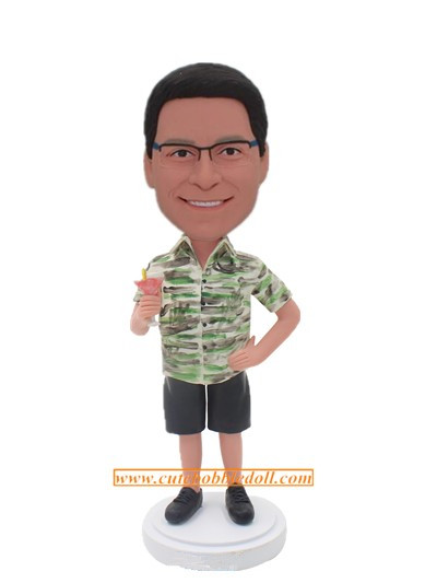 Fashion Man With A Cocktail And One Hand In Waist