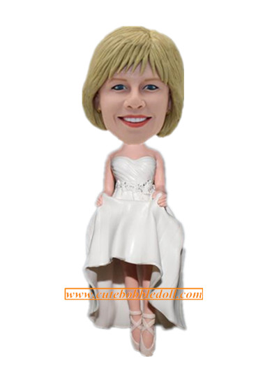 Bride custom bobble head 